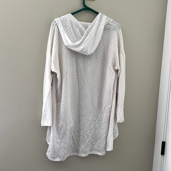 La Vie En Rose White lace Cardigan - Picture 2 of 3